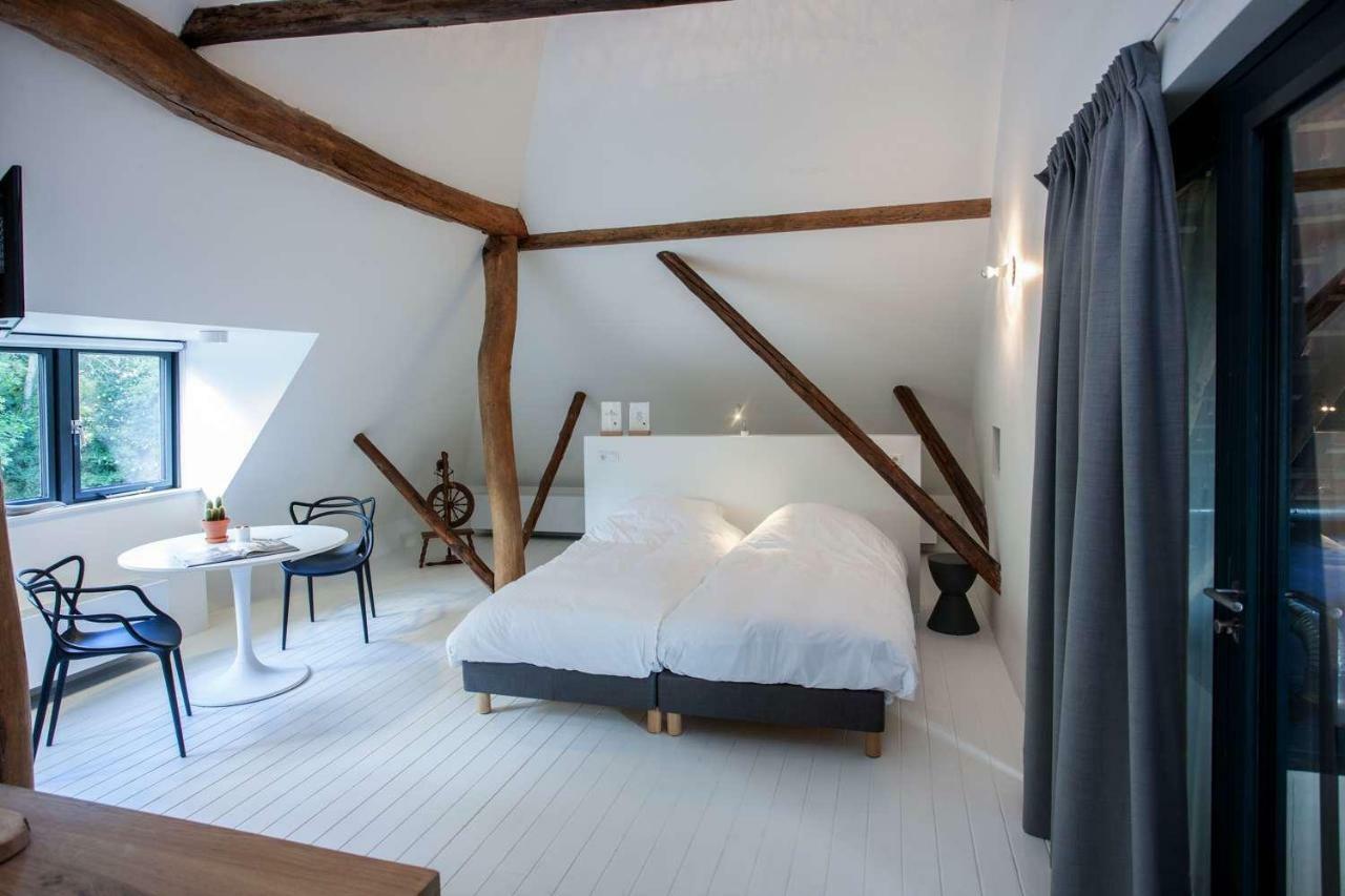 Uitgerust Voor Zaken Bed and Breakfast Heerenveen Eksteriør billede